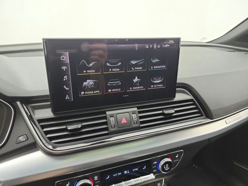 Used 2024 Audi Q5 2.0T Premium Plus AWD/4WD image 10