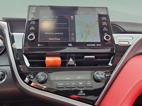 Certified 2022 Toyota Camry XSE w/ Navigation Package FWD image 18