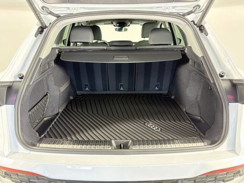 Certified 2025 Audi Q5 Premium Plus w/ Premium Plus AWD/4WD image 27
