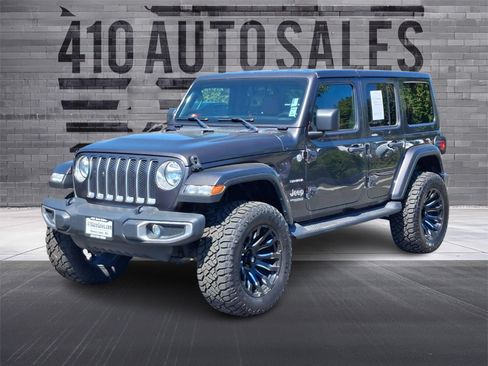 Used 2018 Jeep Wrangler Unlimited Sahara w/ Uconnect 4C Nav & Sound Group AWD/4WD image 6