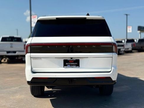 Used 2025 Lincoln Navigator L Black Label AWD/4WD image 7