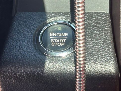 Used 2015 Ford F150 Lariat w/ Equipment Group 502A Luxury image 44