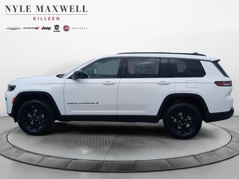 New 2026 Jeep Grand Cherokee L 4WD image 13