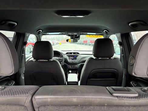 Used 2023 Chevrolet TrailBlazer RS image 30