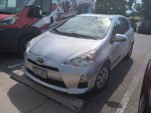 Used 2014 Toyota Prius C One FWD image 1