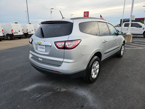 Used 2015 Chevrolet Traverse LS image 7