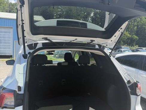 Used 2021 Ford Escape SE FWD image 14