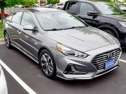 Used 2018 Hyundai Sonata Limited w/ Ultimate Package 02 FWD image 15