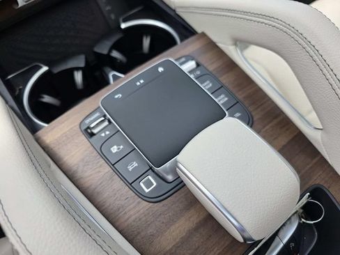 New 2026 Mercedes-Benz GLE 450 4MATIC image 12