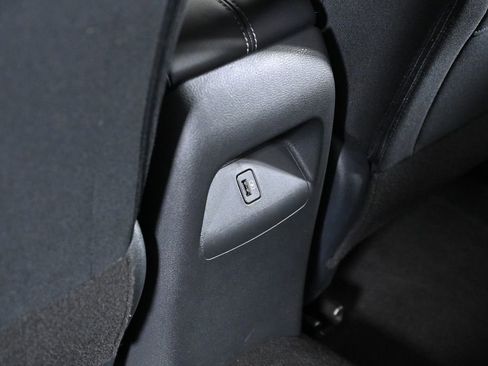 Certified 2025 Nissan Sentra SV image 29