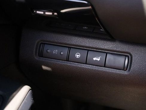 Certified 2025 Nissan Pathfinder SV AWD/4WD image 21