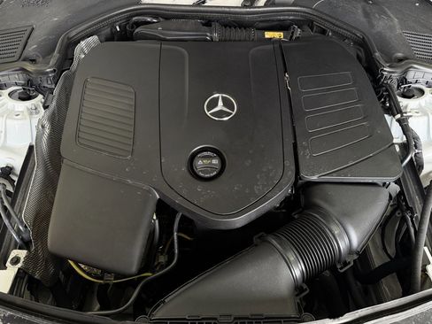 Used 2025 Mercedes-Benz C 300 4MATIC Sedan image 15