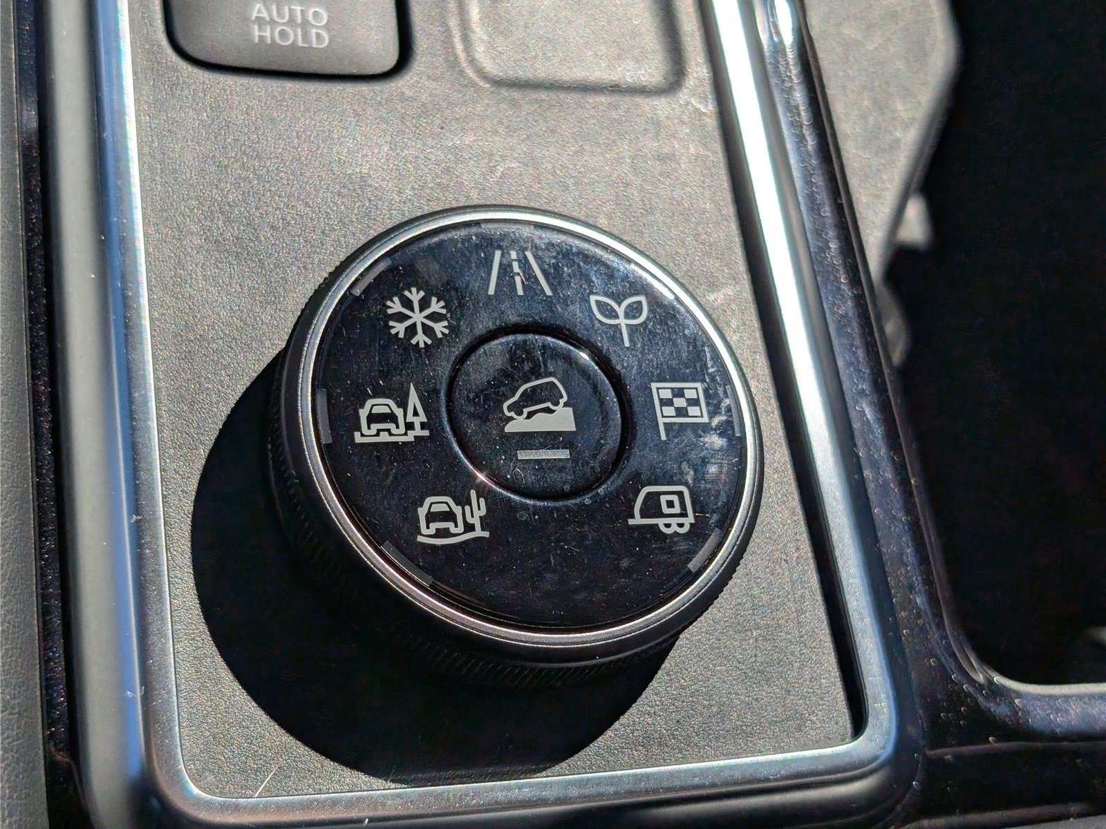 Used 2024 Nissan Pathfinder SL AWD/4WD image 28