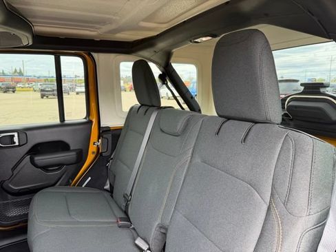 Used 2026 Jeep Wrangler Unlimited Sport AWD/4WD image 9