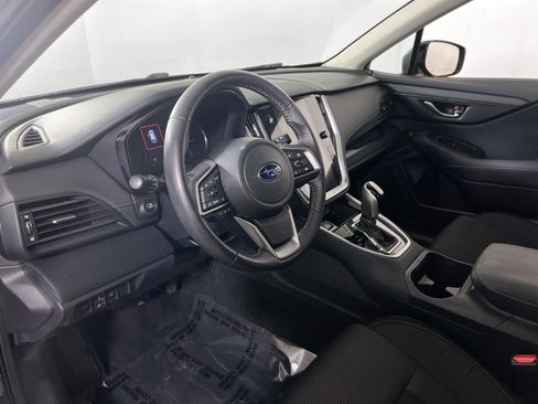 Used 2023 Subaru Outback Premium image 9