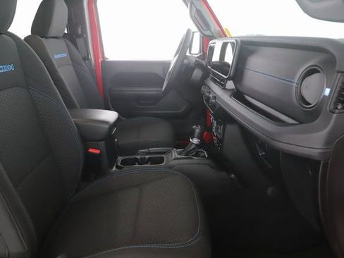 Used 2025 Jeep Wrangler Unlimited Rubicon 4xe w/ Safety Group image 29