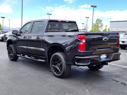 Used 2024 Chevrolet Silverado 1500 Custom Trail Boss w/ Turbomax Blackout Package AWD/4WD image 3