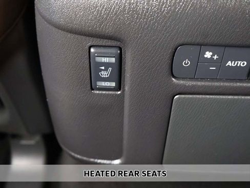 Used 2024 Nissan Armada Platinum image 8