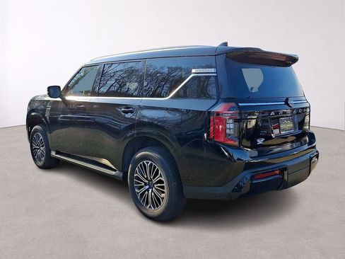 New 2026 Nissan Armada SL w/ Captain's Chari Seat Package image 4