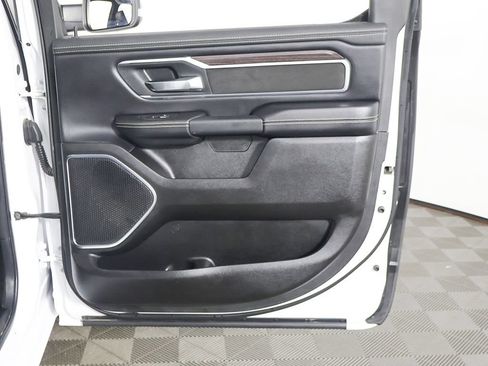 Used 2025 RAM 1500 Laramie w/ Sport Appearance Package AWD/4WD image 27