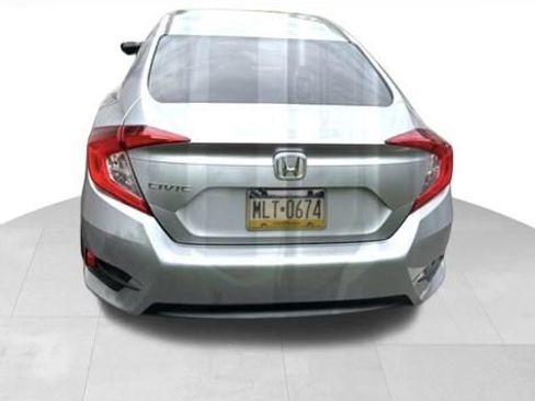 Used 2016 Honda Civic EX image 9