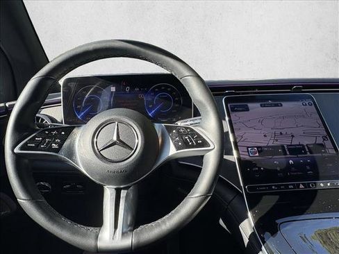 Certified 2024 Mercedes-Benz EQE 350+ 4MATIC SUV w/ Driver Assistance Package image 17