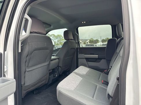 Used 2023 Ford F350 XLT w/ FX4 Off-Road Package image 19