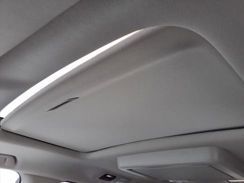 New 2026 Honda Odyssey Touring image 23