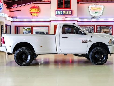 Used 2018 RAM 3500 Tradesman w/ Power & Remote Entry Group AWD/4WD image 9