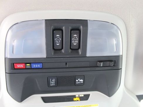 Used 2023 Subaru Crosstrek 2.5i Limited w/ Moonroof Package image 30