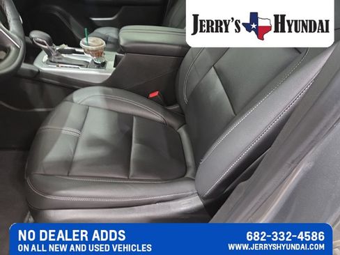 Used 2024 Chevrolet Blazer LT w/ Midnight/Sport Edition FWD image 7