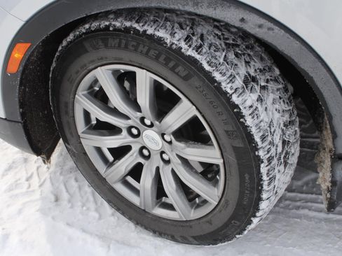 Used 2020 Cadillac XT4 Premium Luxury w/ Cold Weather Package image 20