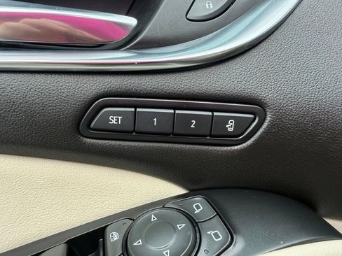 Used 2023 Buick Enclave Avenir w/ Avenir Technology Package FWD image 23