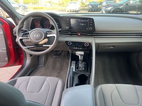 Used 2023 Hyundai Elantra SEL w/ Cargo Package image 16