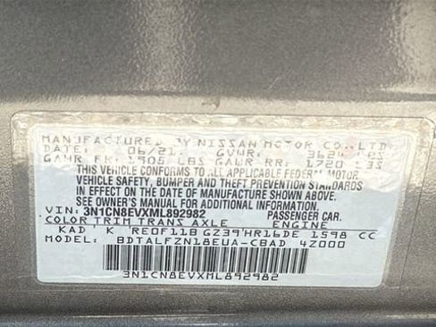 Used 2021 Nissan Versa SV FWD image 25