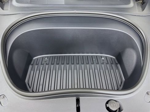 Used 2025 Tesla Model 3 Long Range image 32