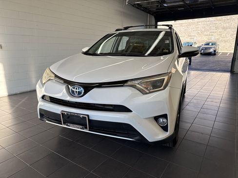 Used 2016 Toyota RAV4 XLE image 3
