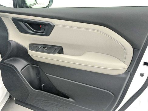 New 2026 Subaru Forester Premium image 31