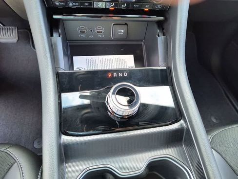 New 2025 Jeep Grand Cherokee L Altitude image 19