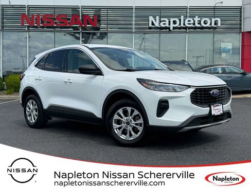 Used 2023 Ford Escape Active AWD/4WD image 1
