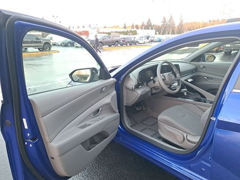 New 2026 Hyundai Elantra SEL Sport image 10