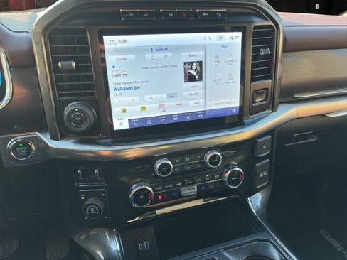 Certified 2023 Ford F150 Lariat AWD/4WD image 22