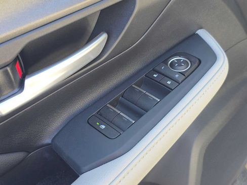 Used 2026 Toyota Grand Highlander AWD Hybrid image 23