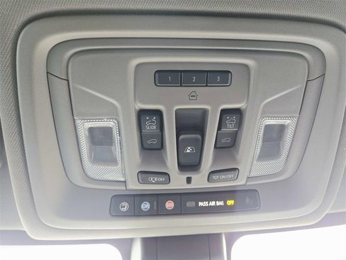 Used 2020 GMC Sierra 1500 Denali w/ Technology Package image 40