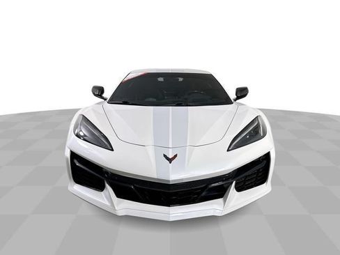 Used 2023 Chevrolet Corvette Z06 RWD image 3
