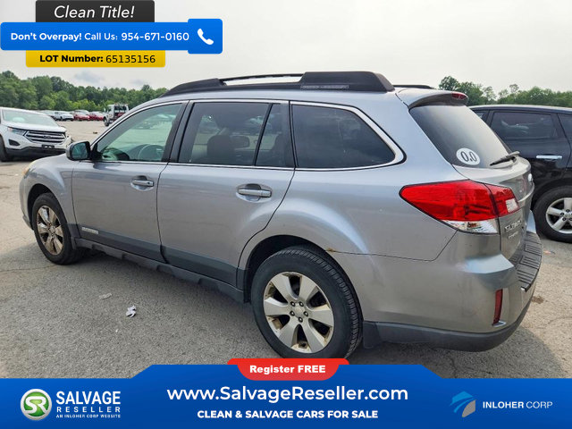 Used 2010 Subaru Outback 2.5i Limited AWD/4WD image 3