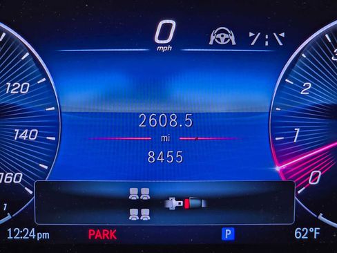 Used 2025 Mercedes-Benz GLS 450 4MATIC image 29