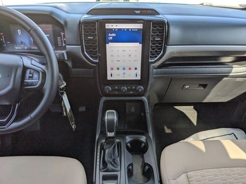 Certified 2025 Ford Ranger XLT w/ Chrome Accent Package image 18