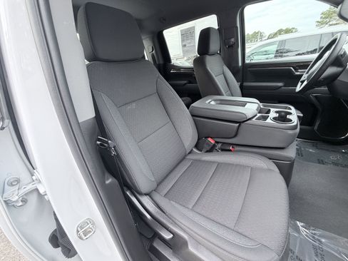 Used 2024 GMC Sierra 1500 Elevation image 23