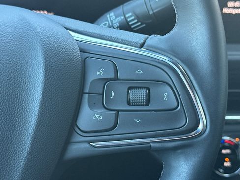 Used 2025 Buick Envista Preferred w/ Convenience I Package image 32